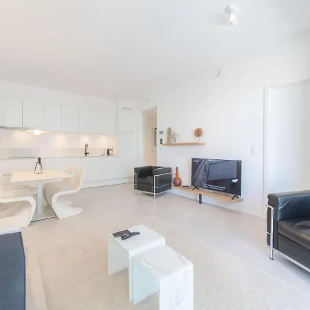 3-06 By Interhome *